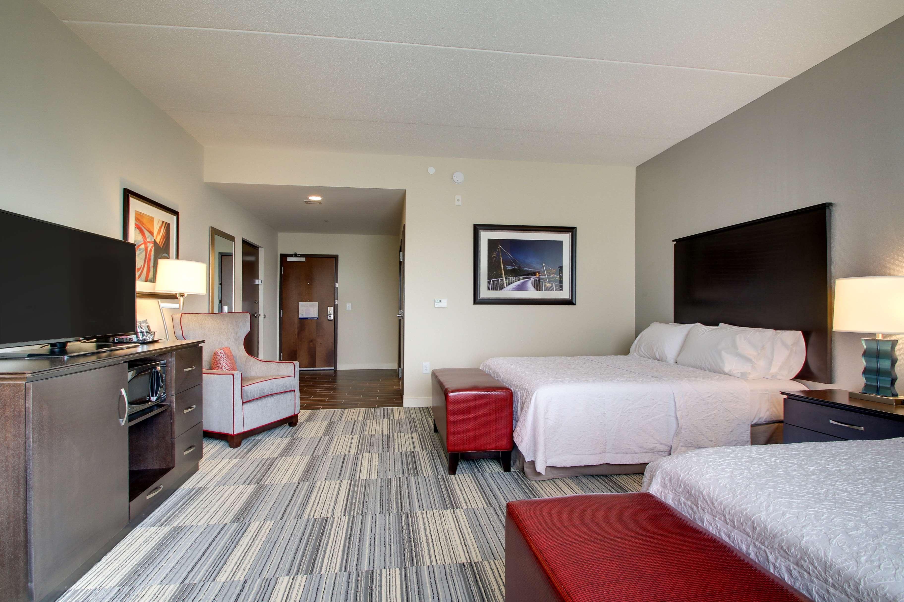 Hampton Inn & Suites Greenville Airport Bagian luar foto