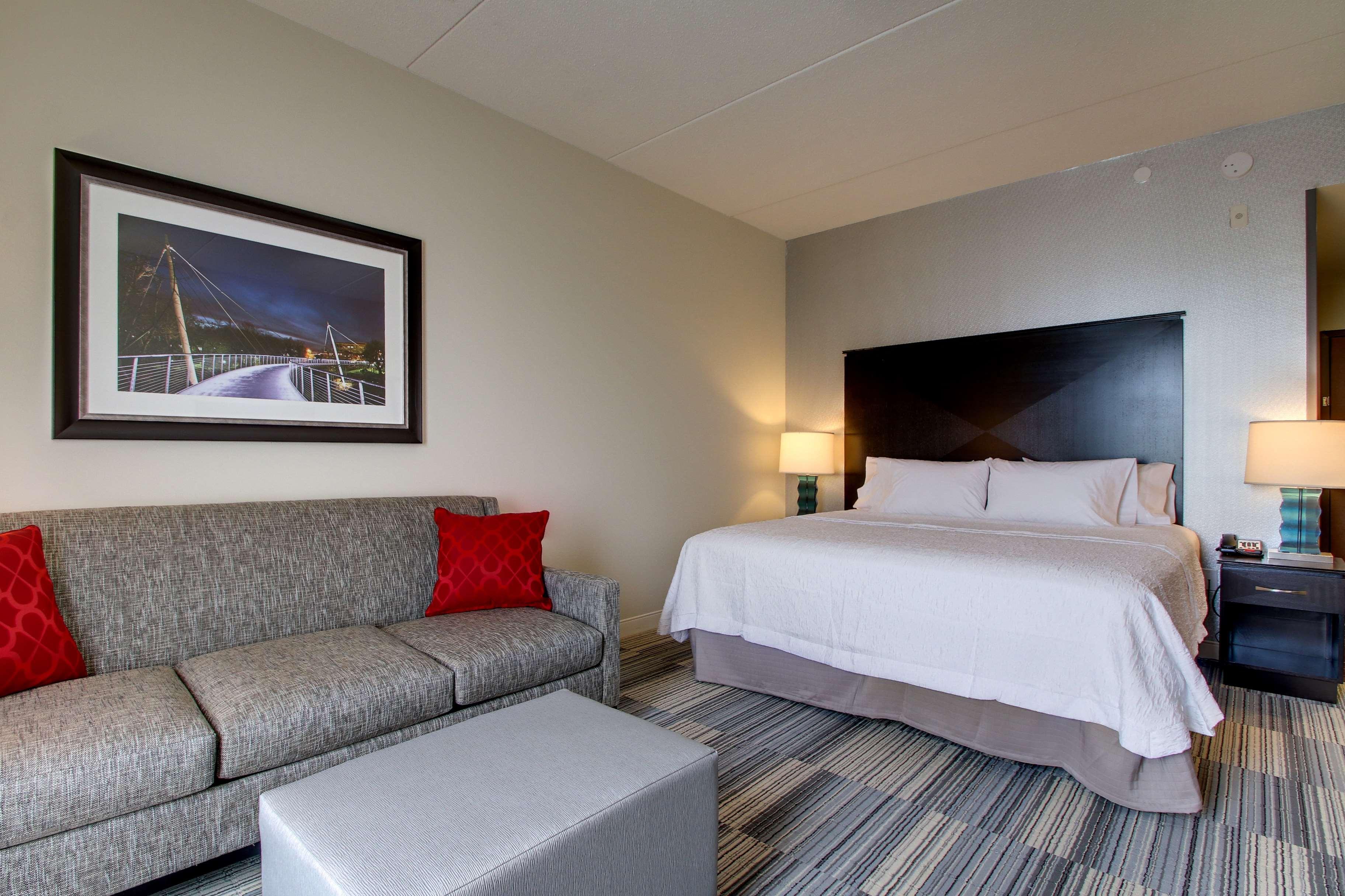 Hampton Inn & Suites Greenville Airport Bagian luar foto