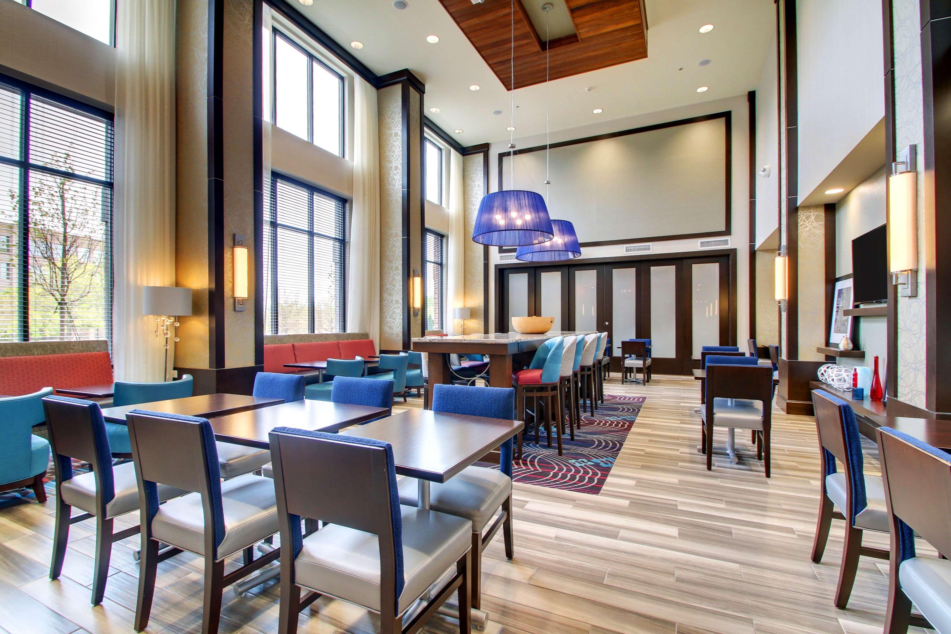 Hampton Inn & Suites Greenville Airport Bagian luar foto