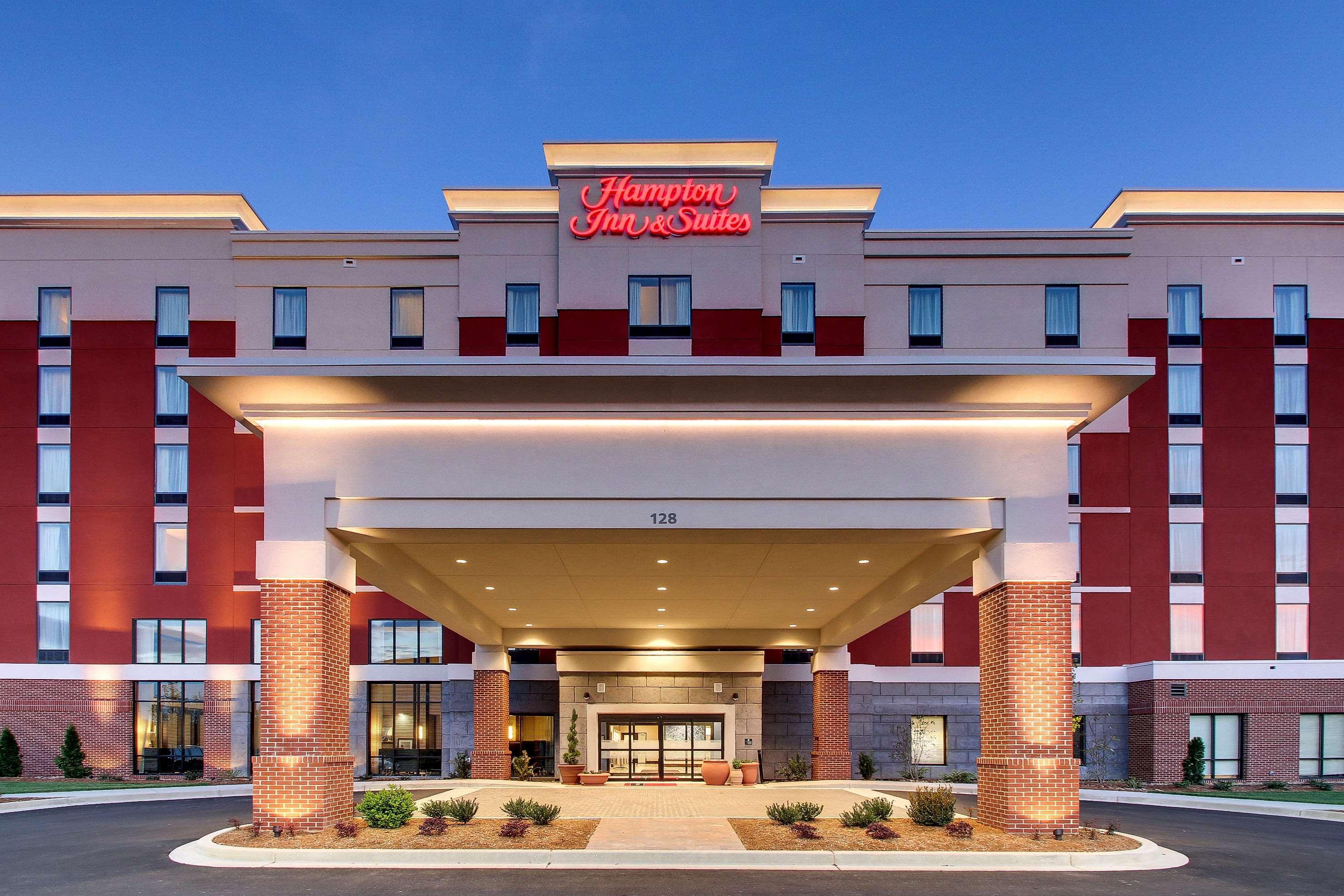 Hampton Inn & Suites Greenville Airport Bagian luar foto