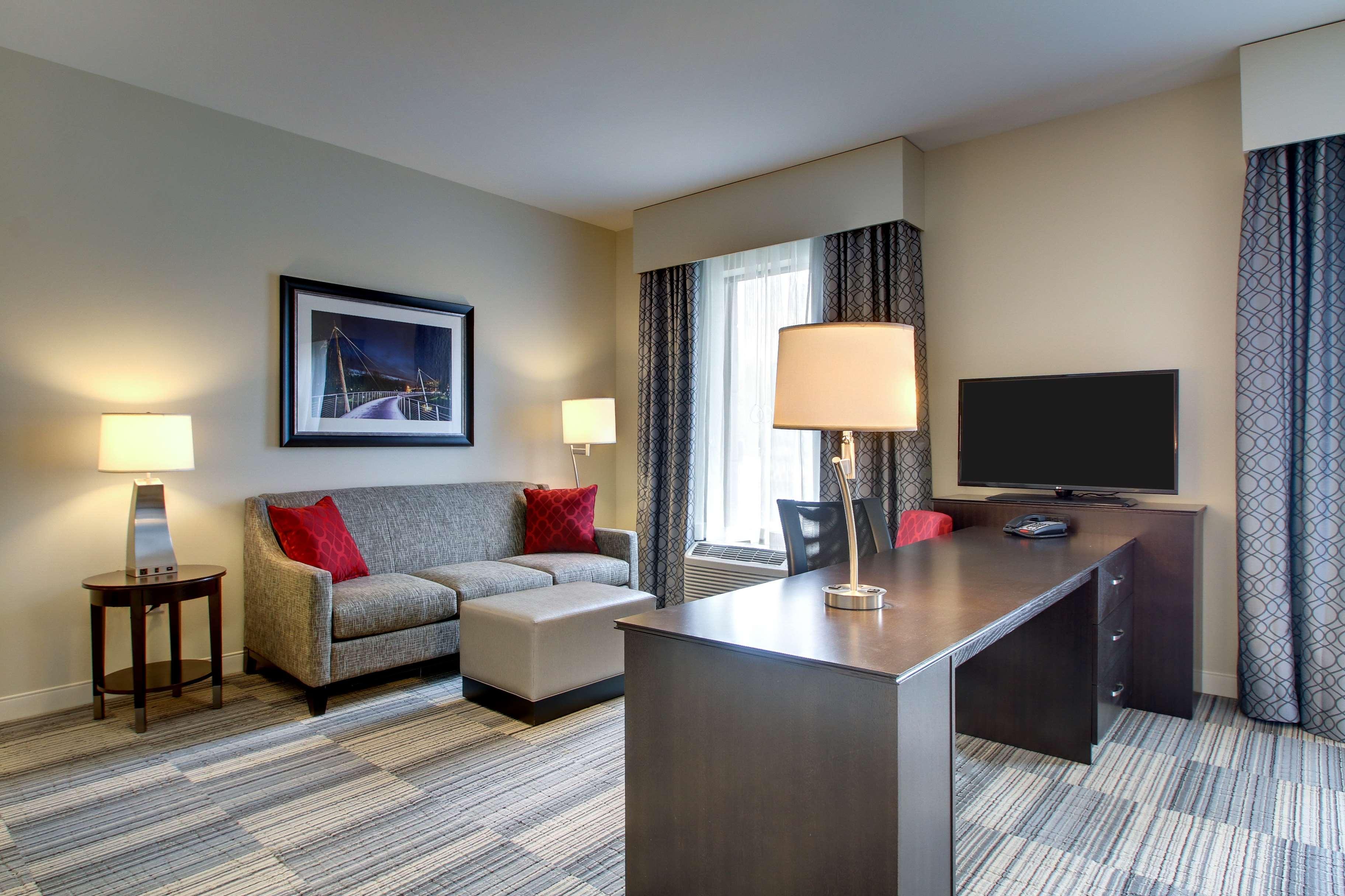 Hampton Inn & Suites Greenville Airport Bagian luar foto