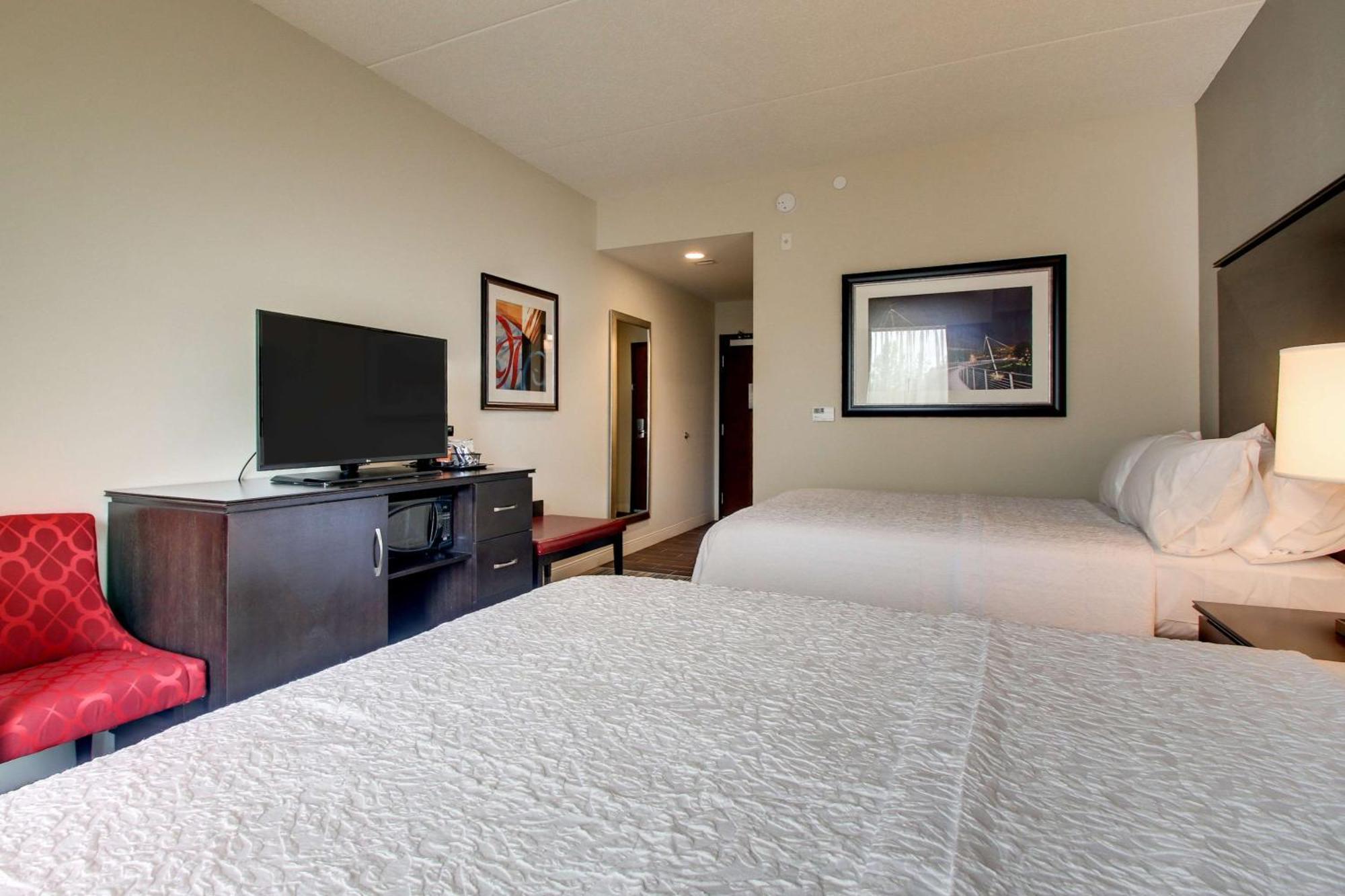 Hampton Inn & Suites Greenville Airport Bagian luar foto