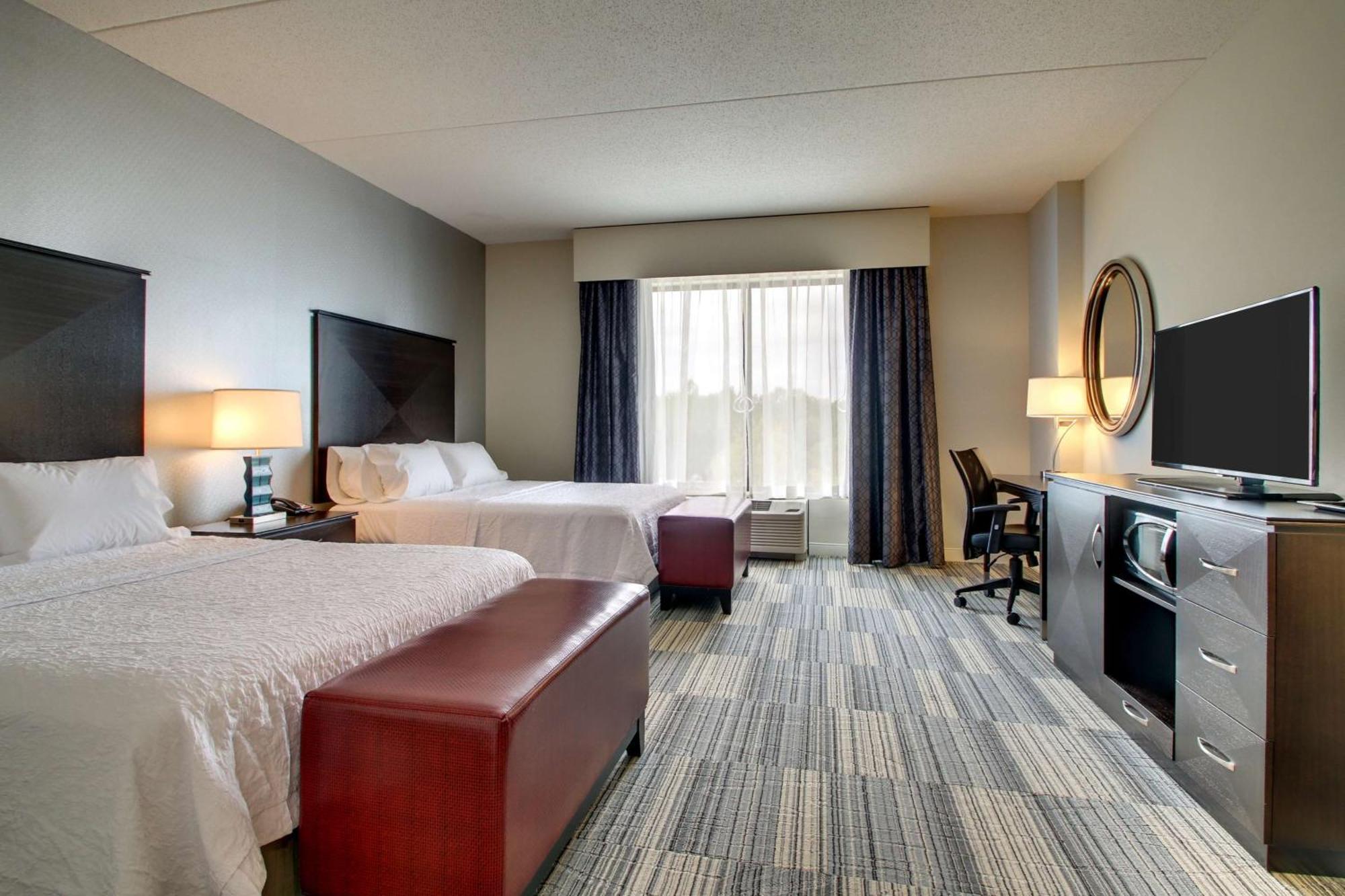 Hampton Inn & Suites Greenville Airport Bagian luar foto