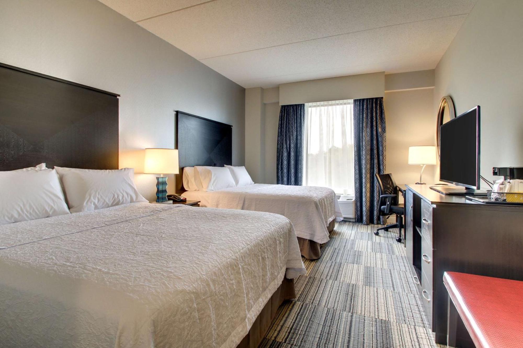 Hampton Inn & Suites Greenville Airport Bagian luar foto