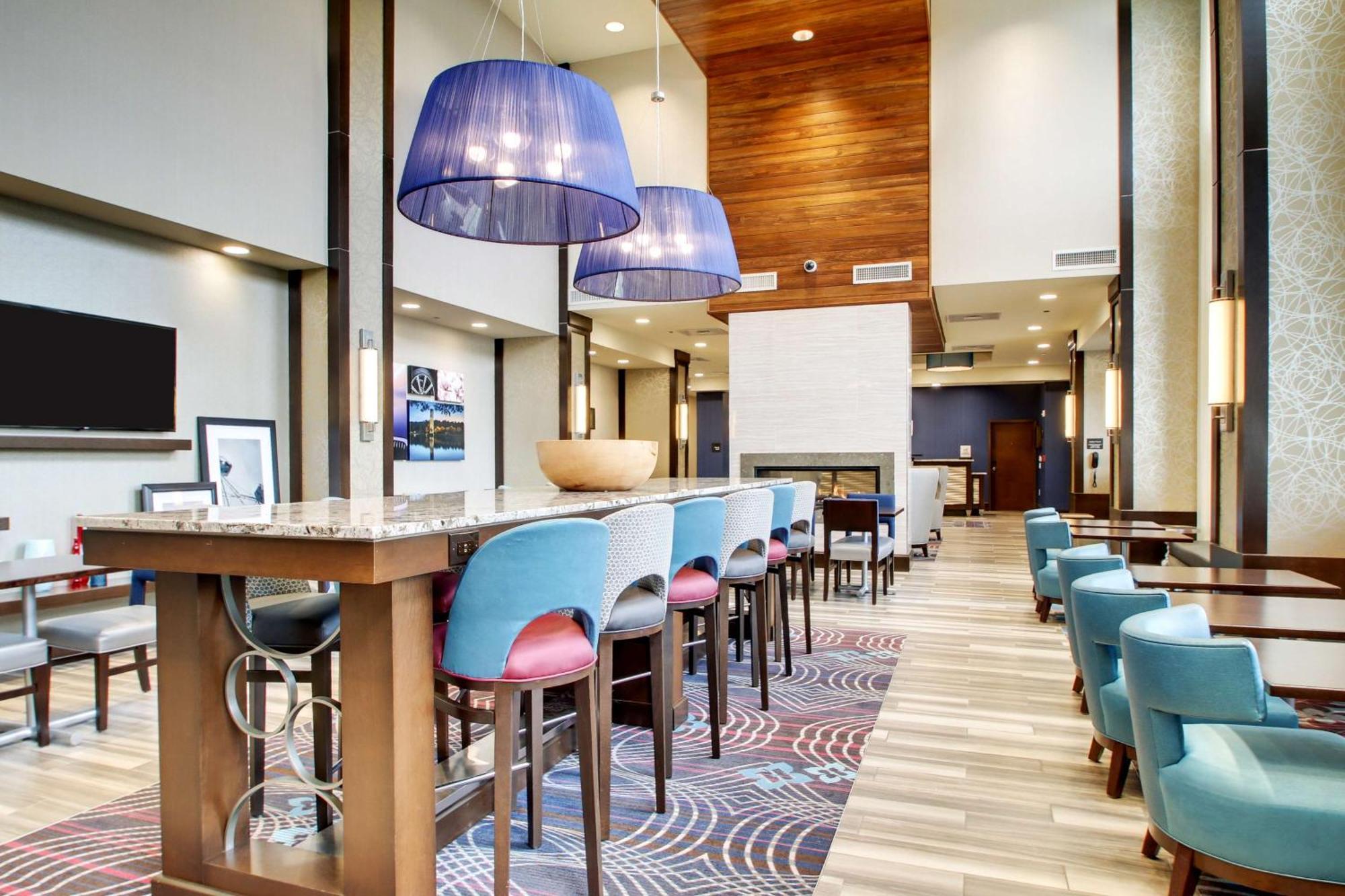 Hampton Inn & Suites Greenville Airport Bagian luar foto
